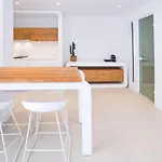 Almyra Seaside Luxury Апартаменты *