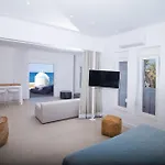 Almyra Seaside Luxury Апартаменты *