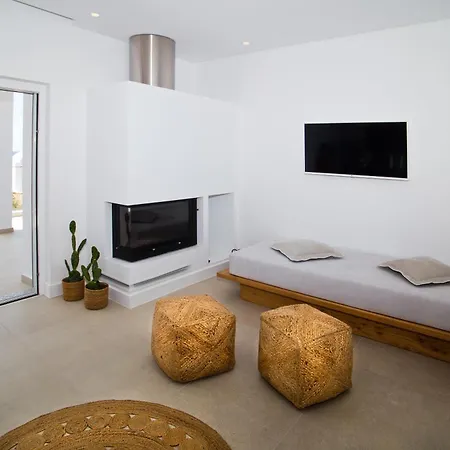 Almyra Seaside Luxury Lägenhet *