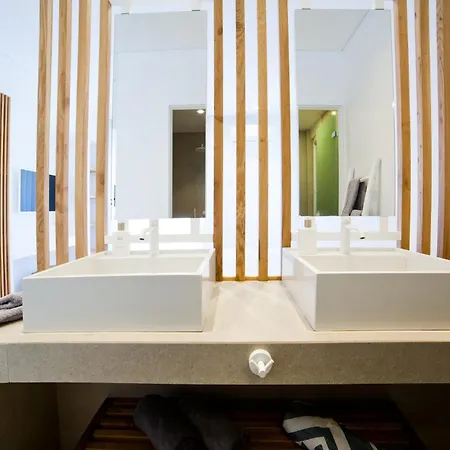 Almyra Seaside Luxury Apartmán