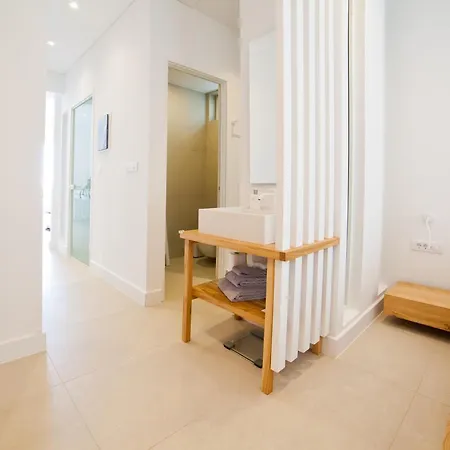 Almyra Seaside Luxury Apartmán *