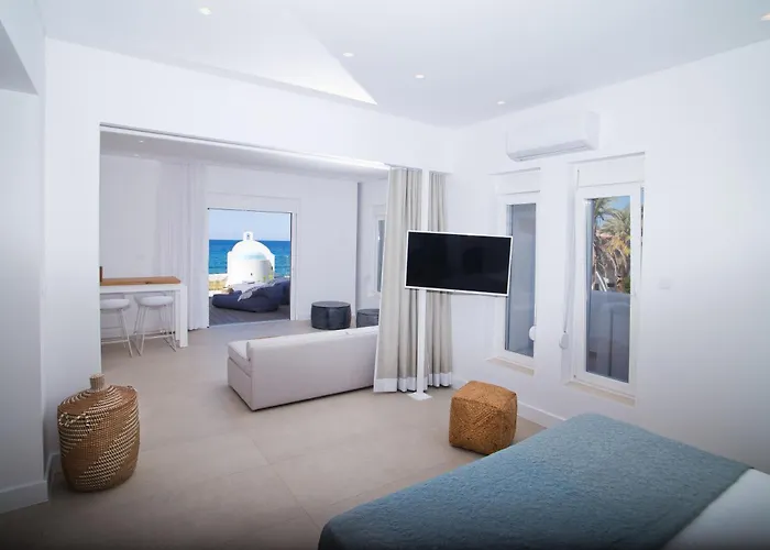 Almyra Seaside Luxury 아파트 *