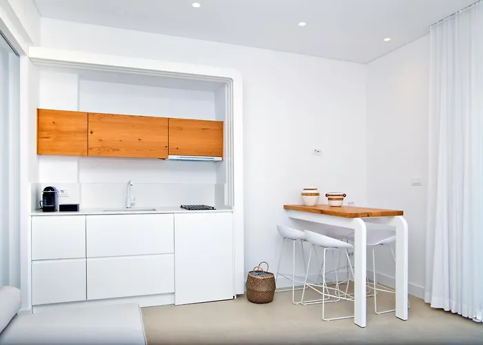 아파트 Almyra Seaside Luxury *