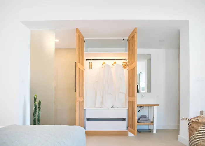 아파트 Almyra Seaside Luxury *