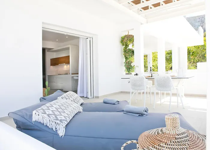 아파트 Almyra Seaside Luxury